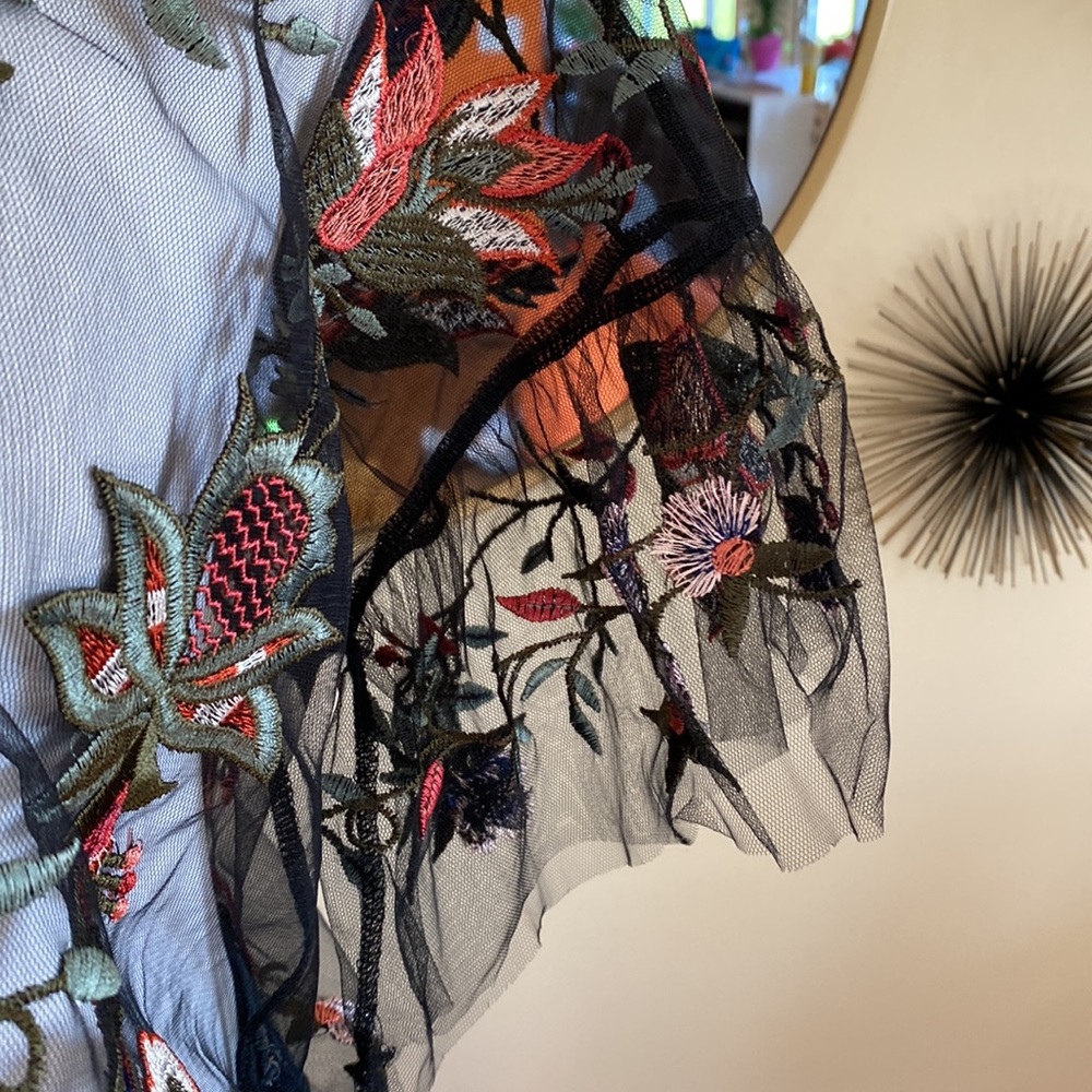 Dalia Floral Embroidered Tulle Top - Picture 4 of 7